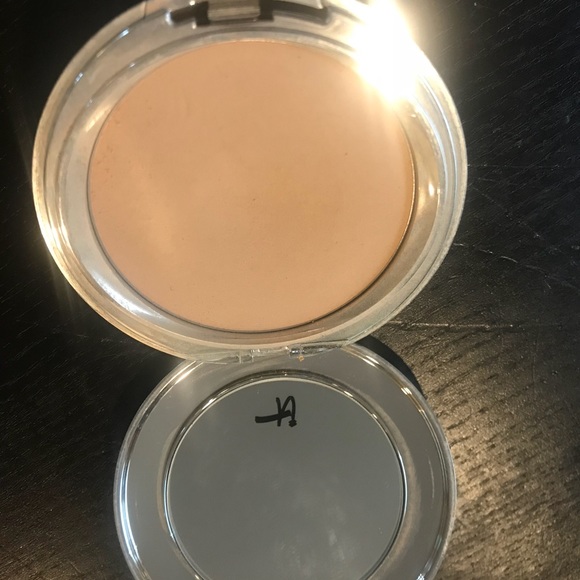 Complexion Set - Picture 2 of 4